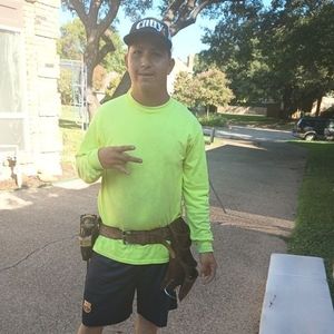 Meet your Posher, Manuel